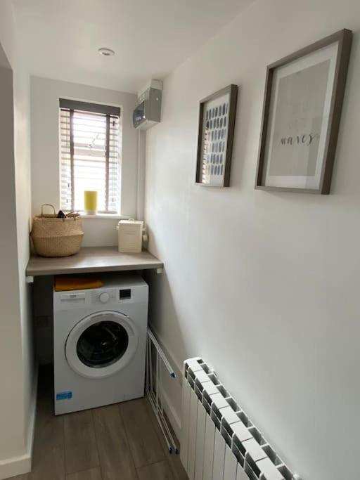 Flat Lode Nook Modern 2 Bed Home With Hot Tub Pool Luaran gambar