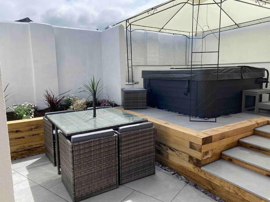 Flat Lode Nook Modern 2 Bed Home With Hot Tub Pool Luaran gambar